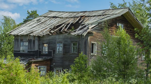 Cottage Demolition in Matthews